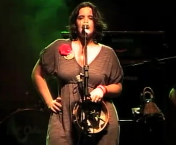 Alessandra Leão canta 'Não dê Desgosto' - Shows - TDM - 15/01/2011